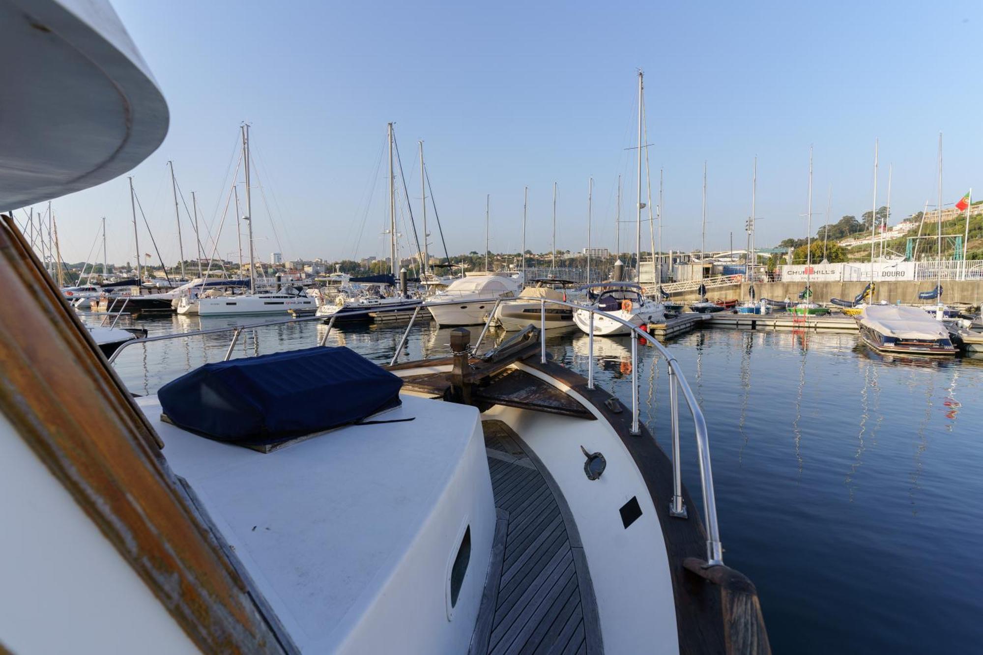 Sailing 360 Night On Board Experience Otel Vila Nova de Gaia Oda fotoğraf